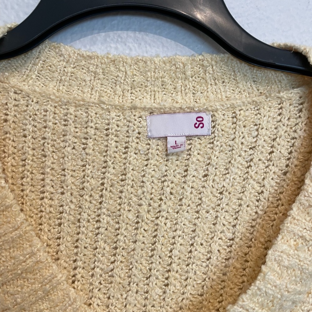 Yellow knit v neck sweater - Picture 4 of 5